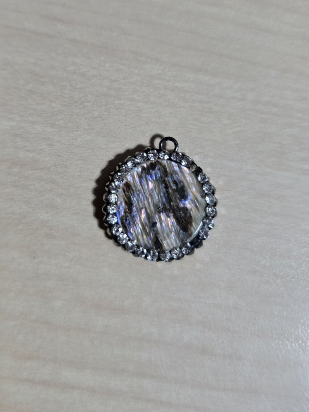 Abalone Shell Pendant Inside A Silver Tone Frame With Crystals - Picture 2 of 3